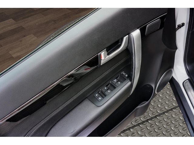 Chevrolet Captiva 2.2LTZ AUTO - автомобили, коли, обяви за нови и употребявани 4