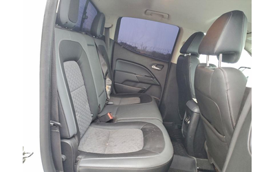 Chevrolet Colorado 3.6L 6 Rear-wheel drive - автомобили, коли, обяви за нови и употребявани 9