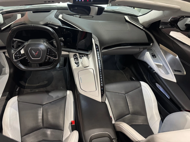 Chevrolet Corvette Stingray Z51 3LT 70th Anniversary Convertible - автомобили, коли, обяви за нови и употребявани 5