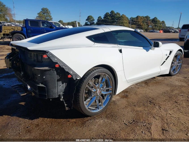 Chevrolet Corvette STINGRAY - автомобили, коли, обяви за нови и употребявани 5