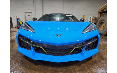 chevrolet-corvette - 1