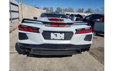 chevrolet-corvette - 5