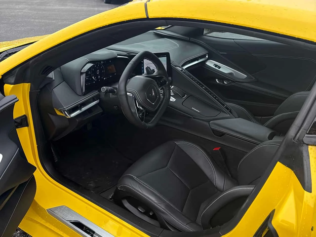 Chevrolet Corvette * 1LT * ПОДГРЕВ* KEYLESS* - автомобили, коли, обяви за нови и употребявани 4