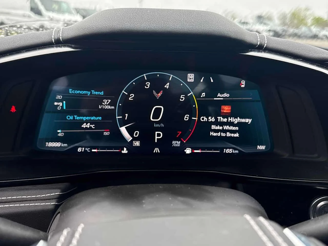 Chevrolet Corvette * 1LT * ПОДГРЕВ* KEYLESS* - автомобили, коли, обяви за нови и употребявани 7
