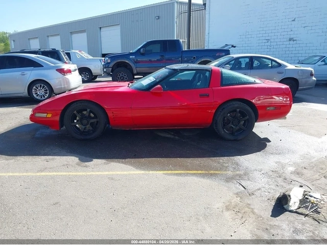Chevrolet Corvette - автомобили, коли, обяви за нови и употребявани 4