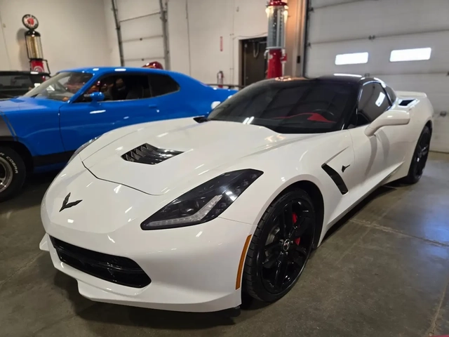 Chevrolet Corvette Stingray 3LT - автомобили, коли, обяви за нови и употребявани 0