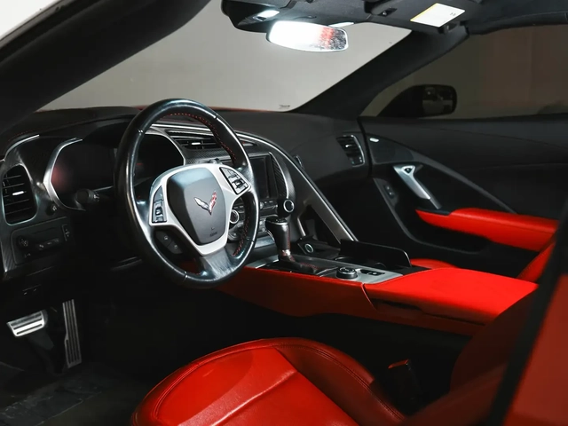 Chevrolet Corvette Stingray 2LT Convertible - автомобили, коли, обяви за нови и употребявани 9