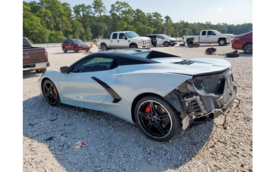 chevrolet-corvette-6-2l-8-rear-wheel-drive - 2