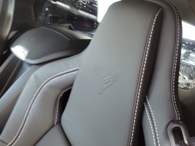 Chevrolet Corvette 6.2L 8cyl Rear Wheel Drive - автомобили, коли, обяви за нови и употребявани 11