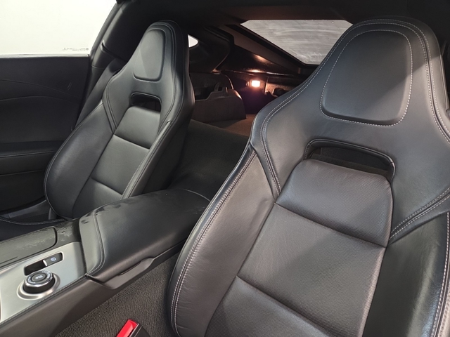 Chevrolet Corvette 6.2L 8cyl Rear Wheel Drive - автомобили, коли, обяви за нови и употребявани 10