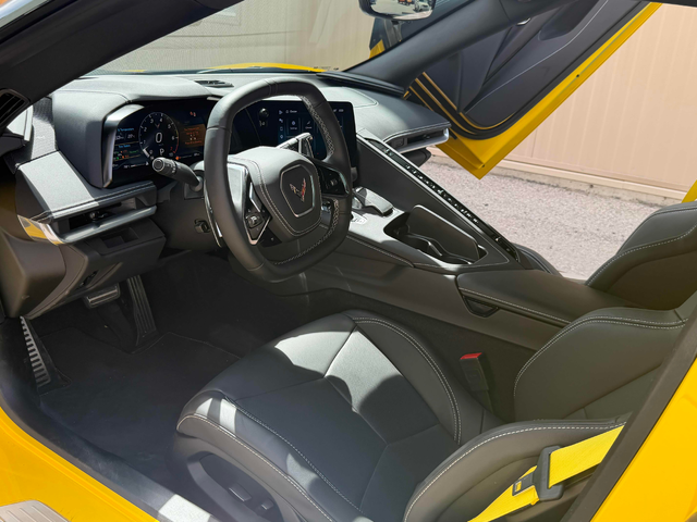 Chevrolet Corvette 6.2L 8cyl Rear Wheel Drive - автомобили, коли, обяви за нови и употребявани 14