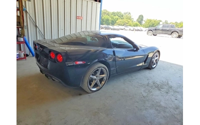 chevrolet-corvette - 2