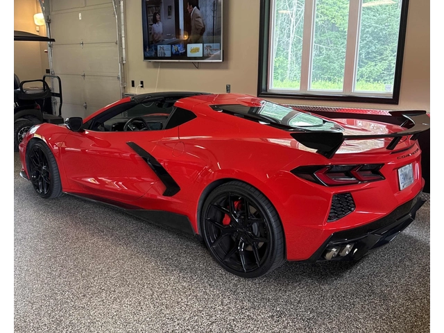 Chevrolet Corvette 2LT - автомобили, коли, обяви за нови и употребявани 1