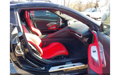 chevrolet-corvette-stingray-6-2l-v-8-di-vvt-495hp-rear-wheel-drive - 4