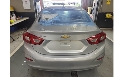Chevrolet Cruze 1.4L 4cyl Front Wheel Drive - автомобили, коли, обяви за нови и употребявани 13