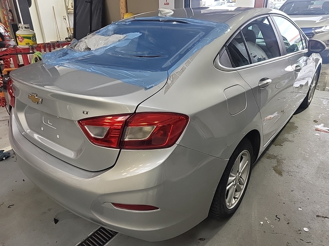 Chevrolet Cruze 1.4L 4cyl Front Wheel Drive - автомобили, коли, обяви за нови и употребявани 2