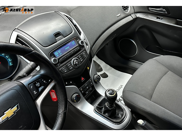 Chevrolet Cruze 1.6i 124 к.с. - автомобили, коли, обяви за нови и употребявани 10