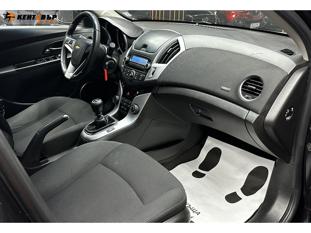 Chevrolet Cruze 1.6i 124 к.с. - автомобили, коли, обяви за нови и употребявани 16