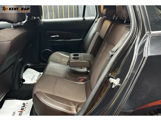 Chevrolet Cruze 1.7d 131 к.с. - автомобили, коли, обяви за нови и употребявани 8