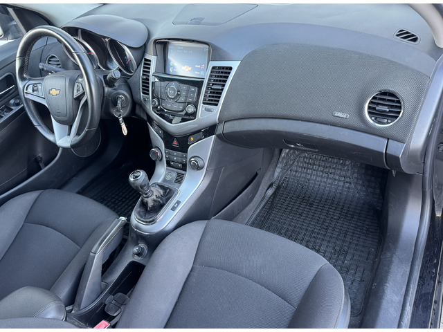 Chevrolet Cruze 1,8i 141ps,GPL,нави,мулти,темпо,борд.,евро5 - автомобили, коли, обяви за нови и употребявани 8