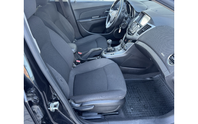 Chevrolet Cruze 1,8i 141ps,GPL,нави,мулти,темпо,борд.,евро5 - автомобили, коли, обяви за нови и употребявани 9
