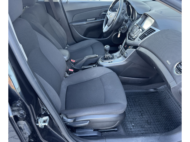 Chevrolet Cruze 1,8i 141ps,GPL,нави,мулти,темпо,борд.,евро5 - автомобили, коли, обяви за нови и употребявани 9