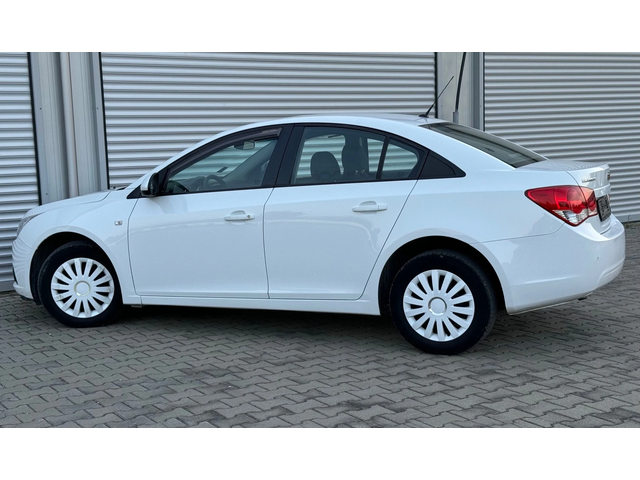 Chevrolet Cruze 1, 6i bi-fuel LPG, 124k.c., ев5, клима, лимо, темп - автомобили, коли, обяви за нови и употребявани 2