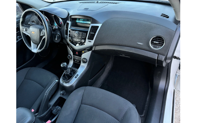 Chevrolet Cruze 1, 6i bi-fuel LPG, 124k.c., ев5, клима, лимо, темп - автомобили, коли, обяви за нови и употребявани 8