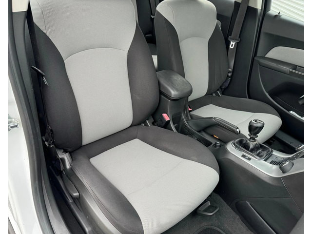 Chevrolet Cruze 1, 8i 141ps, bi-fuel GPL, клима, мулти, темпо, бор - автомобили, коли, обяви за нови и употребявани 10