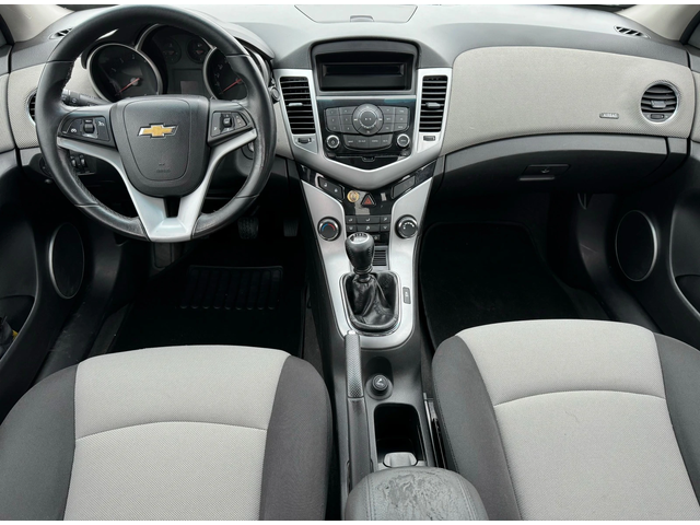Chevrolet Cruze 1, 8i 141ps, bi-fuel GPL, клима, мулти, темпо, бор - автомобили, коли, обяви за нови и употребявани 14