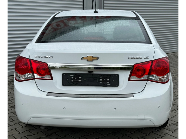 Chevrolet Cruze 1, 8i 141ps, bi-fuel GPL, клима, мулти, темпо, бор - автомобили, коли, обяви за нови и употребявани 7