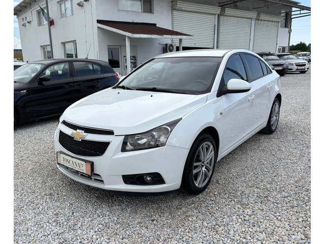 Chevrolet Cruze 1.6i* Навигация* Лизинг - автомобили, коли, обяви за нови и употребявани 1