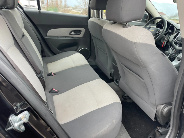 Chevrolet Cruze 1.6i-113-ITALIA - автомобили, коли, обяви за нови и употребявани 6