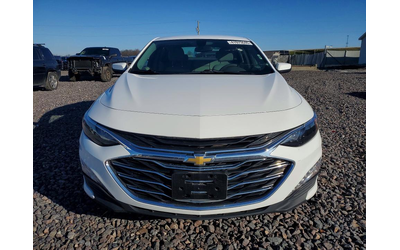 chevrolet-malibu-1-5l-4-front-wheel-drive - 4