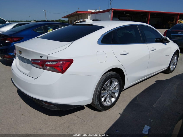 Chevrolet Malibu 1.5L I-4 DI, DOHC, VVT, TURBO, 160HP Front Wheel Drive - автомобили, коли, обяви за нови и употребявани 3