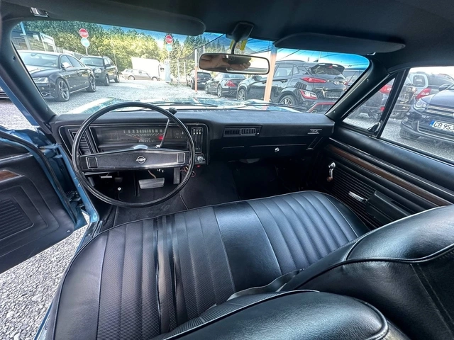 Chevrolet Nova II 307ci V8 5000cc РЕСТАВРИРАН в Швейцария - автомобили, коли, обяви за нови и употребявани 14
