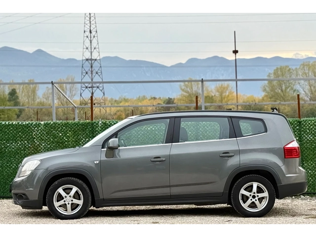 Chevrolet Orlando 2.0D/163hp* 7местен* NAVI - автомобили, коли, обяви за нови и употребявани 3