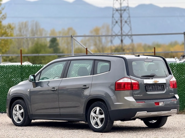 Chevrolet Orlando 2.0D/163hp* 7местен* NAVI - автомобили, коли, обяви за нови и употребявани 4