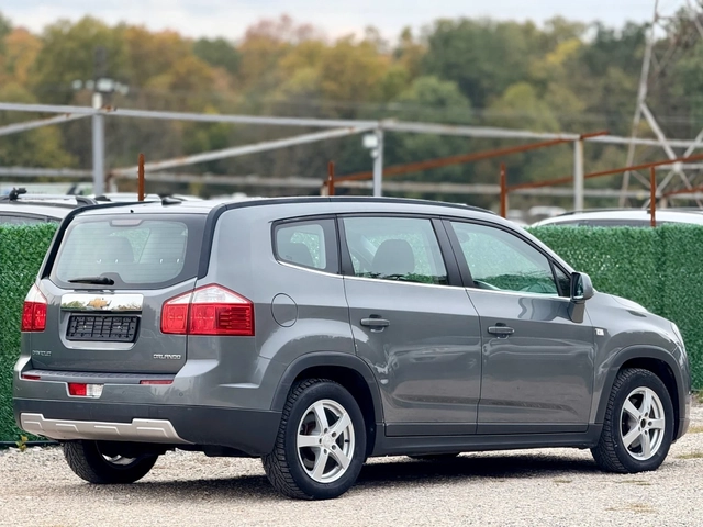 Chevrolet Orlando 2.0D/163hp* 7местен* NAVI - автомобили, коли, обяви за нови и употребявани 6