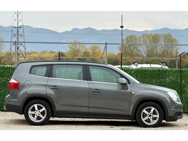 Chevrolet Orlando 2.0D/163hp* 7местен* NAVI - автомобили, коли, обяви за нови и употребявани 7