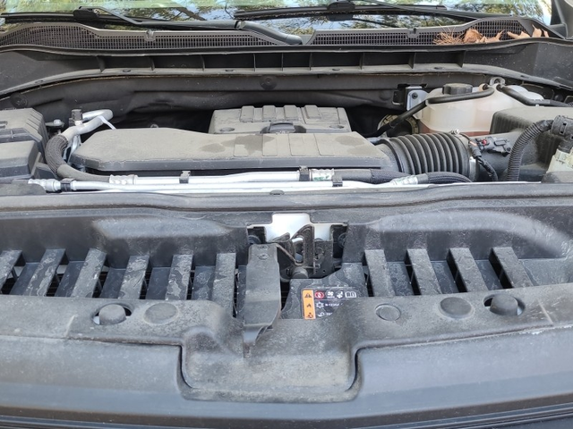 Chevrolet SILVERADO 1500 2.7L 4cyl 4WD - автомобили, коли, обяви за нови и употребявани 2