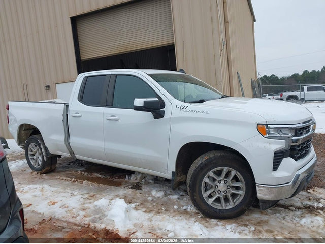Chevrolet SILVERADO 1500 2.7L I-4 DI, DOHC, VVT, TURBO, 310HP 4X2 Drive - автомобили, коли, обяви за нови и употребявани 12