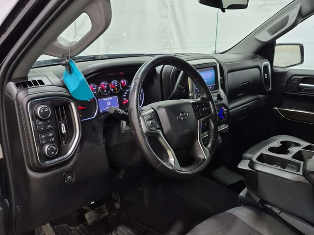 Chevrolet Silverado RST CREW CAB SHORT BED * CARFAX * Eдин собственик - автомобили, коли, обяви за нови и употребявани 6