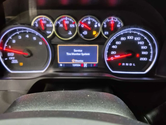 Chevrolet Silverado RST CREW CAB SHORT BED * CARFAX * Eдин собственик - автомобили, коли, обяви за нови и употребявани 7