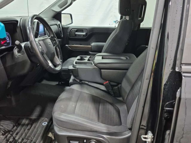 Chevrolet Silverado RST CREW CAB SHORT BED * CARFAX * Eдин собственик - автомобили, коли, обяви за нови и употребявани 8
