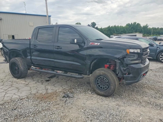 Chevrolet Silverado K1500 LT TRAIL BOSS Z71 - автомобили, коли, обяви за нови и употребявани 4