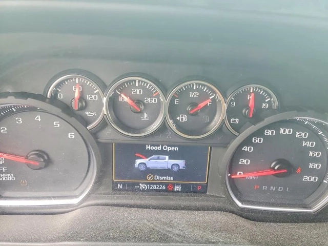 Chevrolet Silverado K1500 LT TRAIL BOSS Z71 - автомобили, коли, обяви за нови и употребявани 8