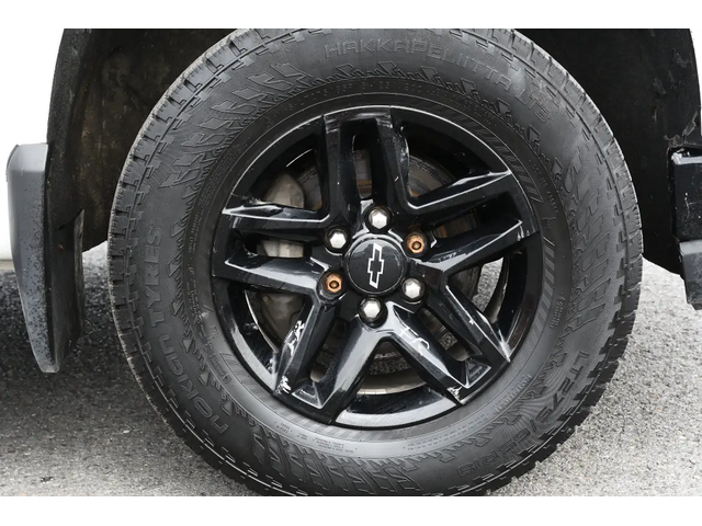 Chevrolet Silverado TRAIL BOSS + Z71 + CREWCAB + CONSOLE + 5.3L 4x4 - автомобили, коли, обяви за нови и употребявани 9