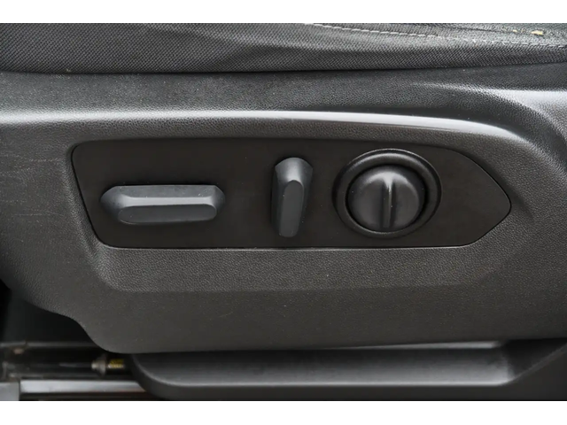 Chevrolet Silverado TRAIL BOSS + Z71 + CREWCAB + CONSOLE + 5.3L 4x4 - автомобили, коли, обяви за нови и употребявани 13