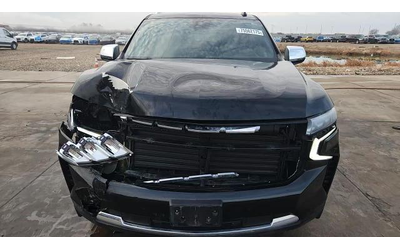 chevrolet-suburban-5-3l-8-4x4-w-rear-wheel-drv - 0